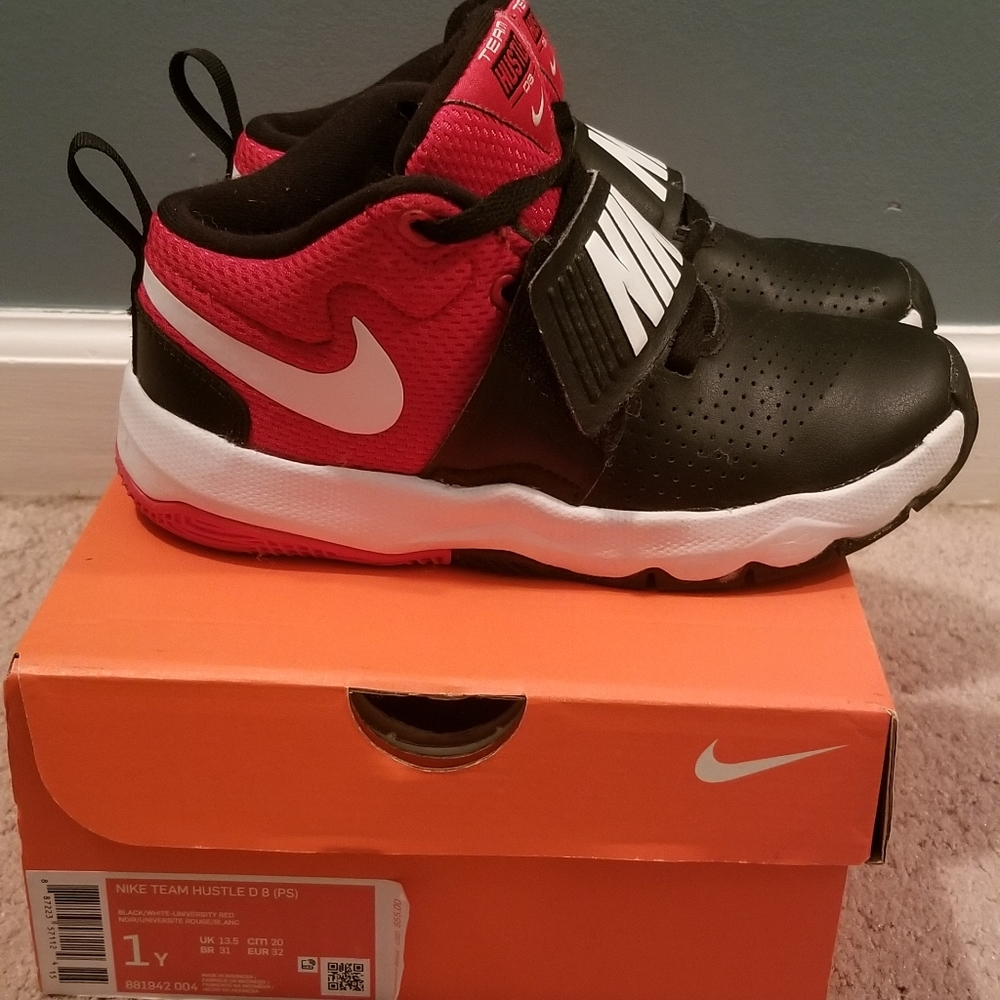 Boys sneakers
